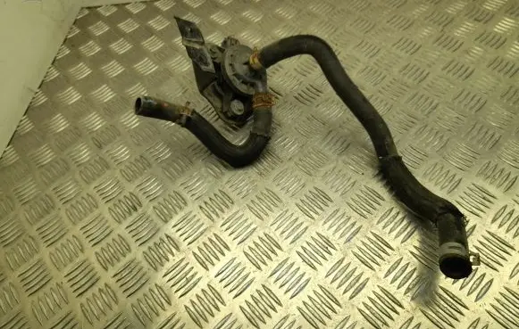 Toyota RAV 4 (XA40) Webasto circulation pump for autonomous heater G904048010