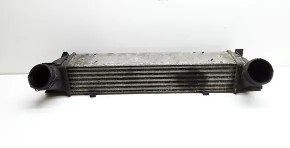 BMW 3 E90 E91 Intercooler radiator 3213329 3093796