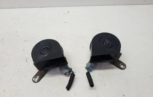 Chevrolet Captiva Horn signal 20871599 2087159B