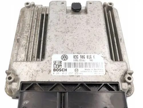 Skoda Octavia Mk2 (1Z) Engine control unit/module 03G906016K