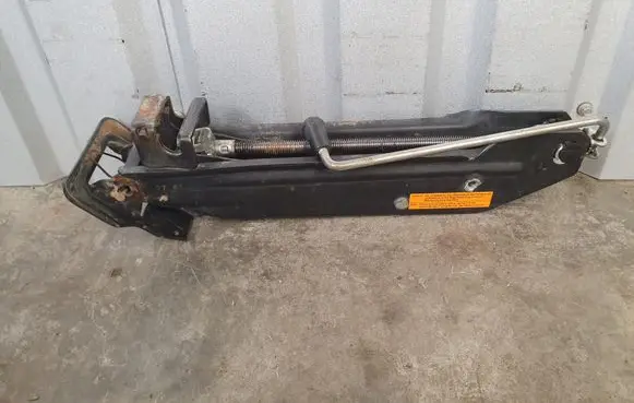 Audi Q7 4L Lift Jack 
