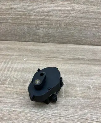 BMW 3 E46 Air flap motor/actuator 8391375 0279907