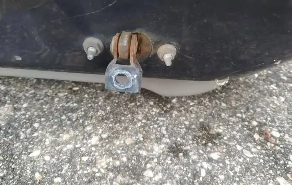 Chevrolet Cobalt Rear door check strap stopper