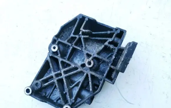 Audi A6 S6 C5 4B Engine mounting bracket 038260885c
