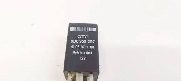 Audi A4 S4 B5 8D Other relay 8D0959257 05071100