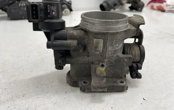 BMW X1 E84 Throttle valve 1432059 280140575