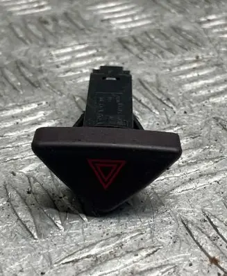 Volvo V70 Hazard light switch 30739320 05W454