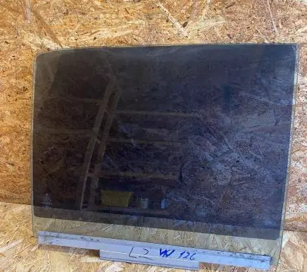 Mercedes-Benz S W126 Rear door window glass