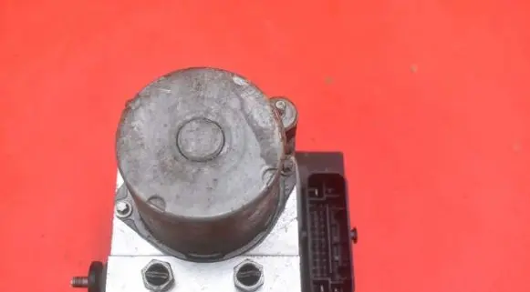 Peugeot 5008 ABS Pump 9674677580