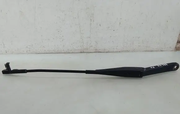 Ford Focus Front wiper blade arm