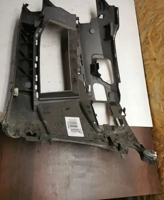 BMW 5 G30 G31 Front bumper lower grill 15067010