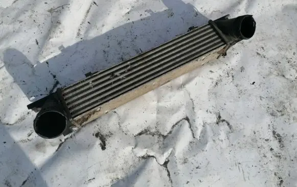 BMW 1 E81 E87 Intercooler radiator 752491608 7524916-08