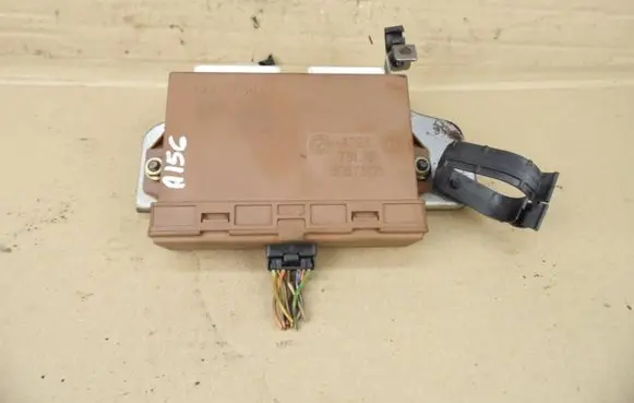 Alfa Romeo 156 Light module LCM 60673171 78110 A727