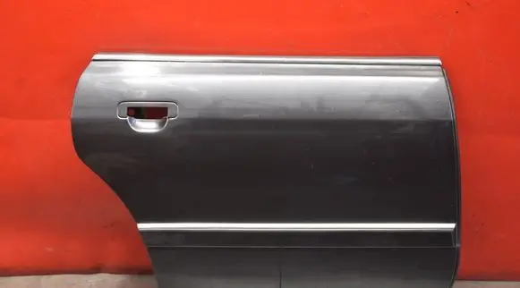 Audi A8 S8 D2 4D Rear door