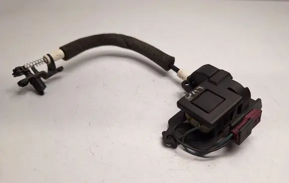 BMW 3 E90 E91 Curtain motor 8972002400
