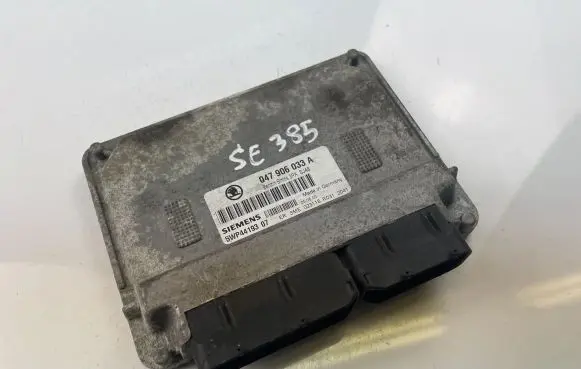 Skoda Fabia Mk1 (6Y) Engine control unit/module ECU 047906033A