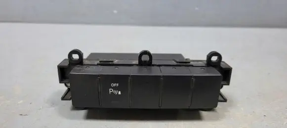 Fog light switch