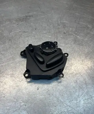Mercedes-Benz E W211 Seat control switch 2118217979