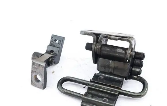Audi A8 S8 D3 4E Rear door lower hinge 4E0833411E