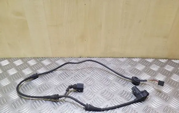 Audi A4 S4 B6 8E 8H ABS brake wheel speed sensor 0265006682 8E0927803A