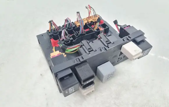 Volkswagen Golf Plus Comfort/convenience module 3C0937049E 1K0951253A 1K0951253