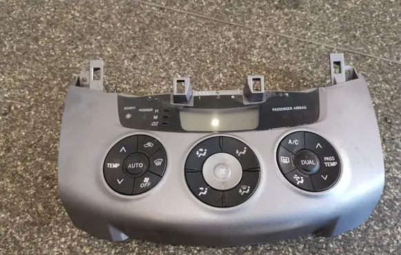 Toyota RAV 4 (XA30) Climate control unit 4554202020 5590042240