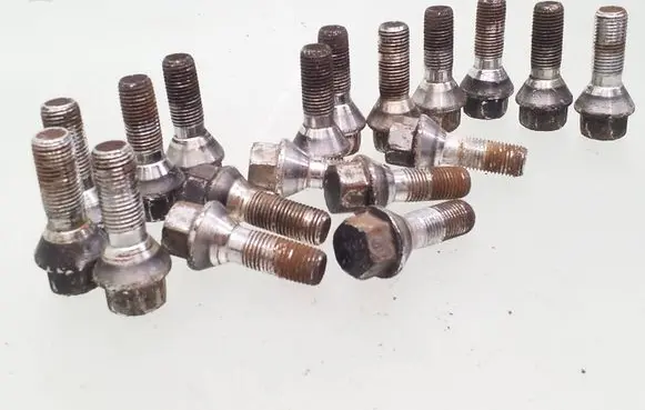 Volvo S60 Nuts/bolts 