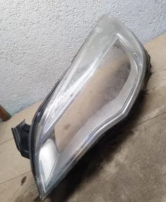 BMW 7 E38 Headlight lense 17157201