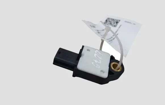 Toyota Auris 150 Airbag deployment crash/impact sensor 8983102060