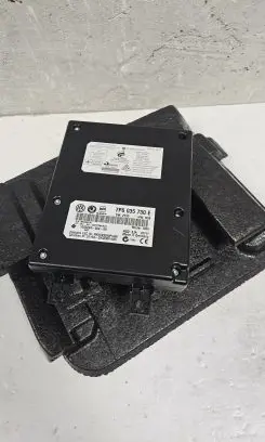 Volkswagen PASSAT B7 Bluetooth control unit module 7P6035730E 3C0919738