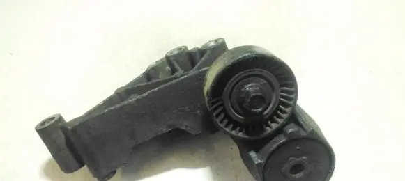 Ford Focus Engine mounting bracket 98FF3K738BH