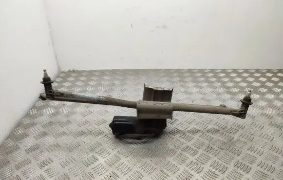 Volkswagen II LT Front wiper linkage and motor 0390241345