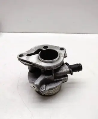 Nissan Juke I F15 Vacuum pump 8201005306B 11T0283250 7006730302
