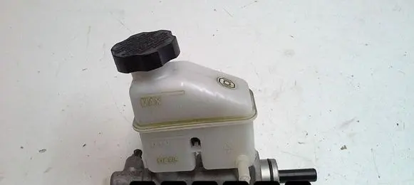 Master brake cylinder