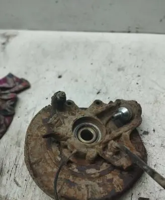 Mercedes-Benz ML W164 Rear wheel hub spindle/knuckle 