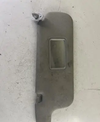 Sun visor