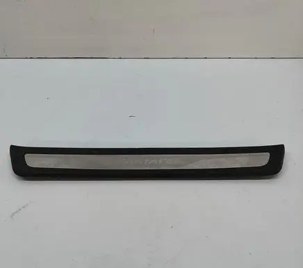 Hyundai Santa Fe Front sill trim cover 858732W500