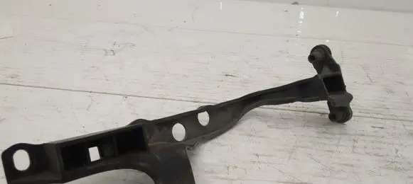 Volkswagen Touareg I Headlight/headlamp mounting bracket 7L0805734