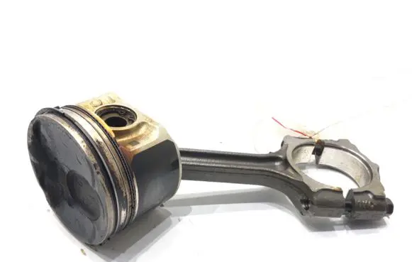 Nissan Juke I F15 Piston with connecting rod MR16DDT