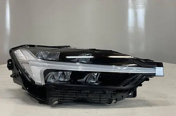 Volvo XC60 Headlight/headlamp 32337375 40000042519724
