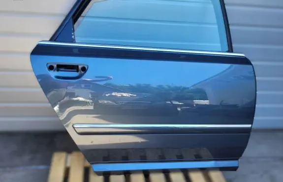 Audi A8 S8 D3 4E Rear door