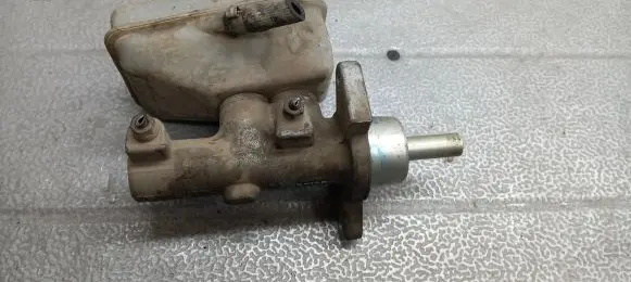 Opel Vectra B Master brake cylinder