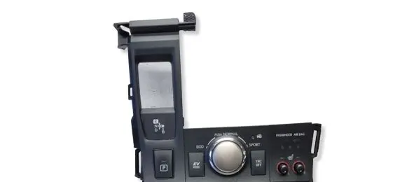 Lexus CT 200H Center console 75H281