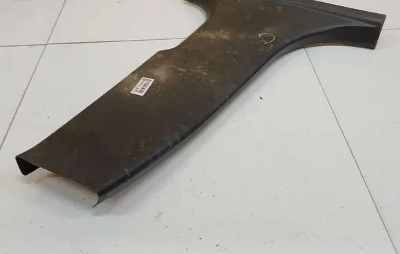 Skoda Octavia Mk2 (1Z) (B) pillar trim (top) 1Z0867282
