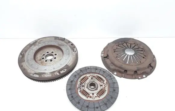 Toyota Corolla E120 E130 Clutch set kit 3125005060A