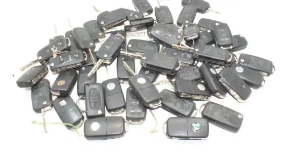 Skoda Fabia Mk2 (5J) Ignition key/card 3T0837202 5FA010413