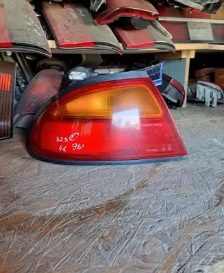 Mazda 323 F Rear/tail lights 0431439