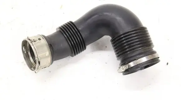 Coolant pipe/hose