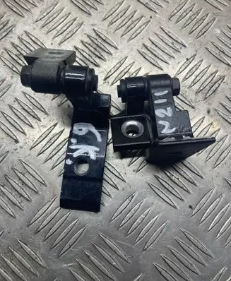 Rear door hinge set