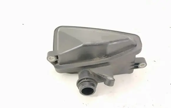 Mercedes-Benz E W211 Intake resonator 6421400087 A6421400087
